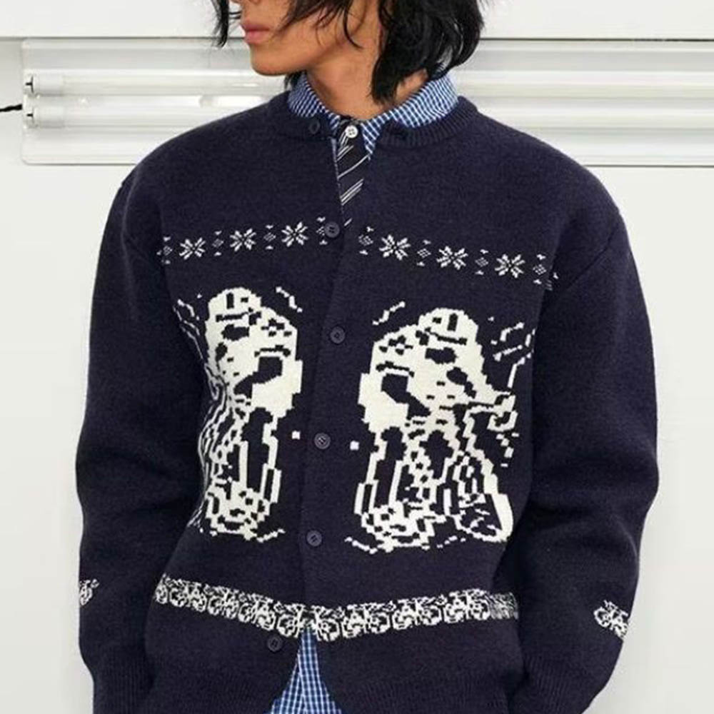 Sweater Lengan Panjang Grafis  - Street Fashion Men 2025 ulasan dan harga